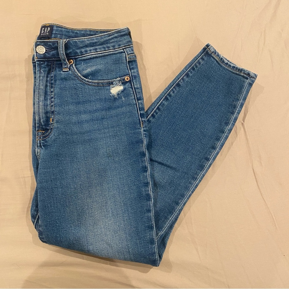 GAP Curvy True Skinny Jeans